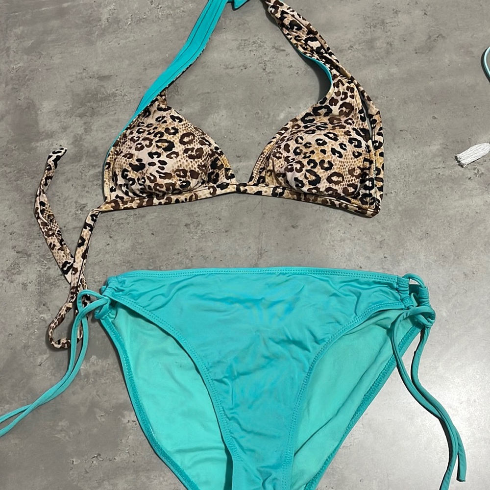 Reversible bikini set